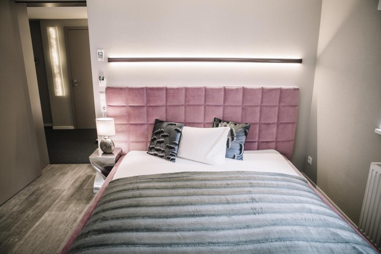 Boutique Hotel Pfauen ชอร์นดอร์ฟ ภายนอก รูปภาพ