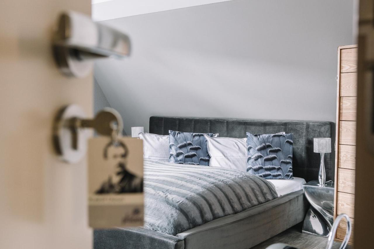 Boutique Hotel Pfauen ชอร์นดอร์ฟ ภายนอก รูปภาพ